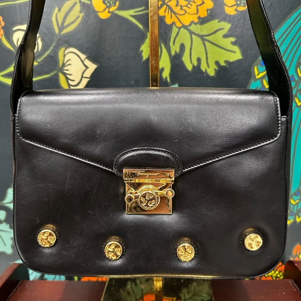 Vintage Salvatore Ferragamo Black Leather Bag – Gold Shoe hardware– 80s/90s - Picture 3 of 14